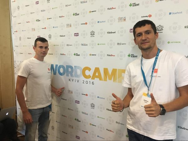 Nick y Sergey en WordCamp Kiev