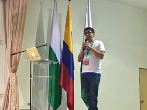 Giving a talk at WC Medellin