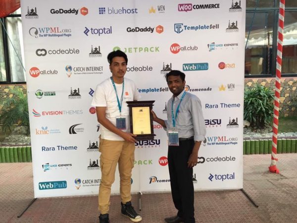 WordCamp Katmandú: Harshad y Shekhar reciben el token WPML de #WCKTM